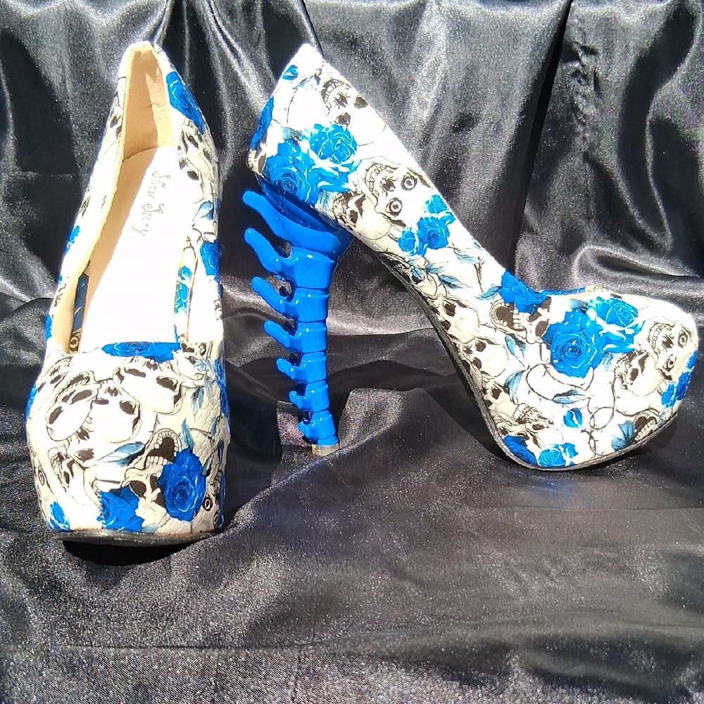 Show Story Platform Rose/Skull Spine Heels